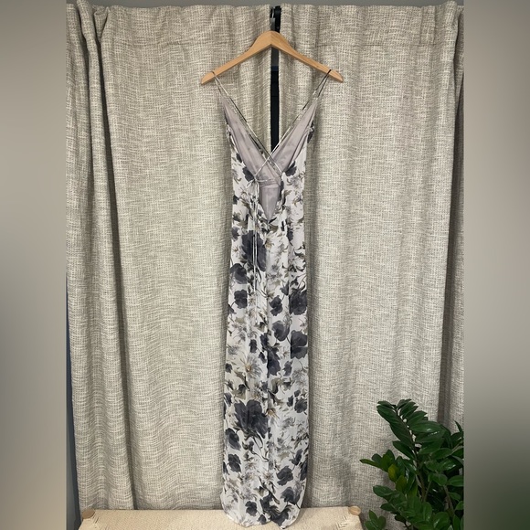 Astr the Label, full length floral print dress in lavender, medium - Picture 3 of 5